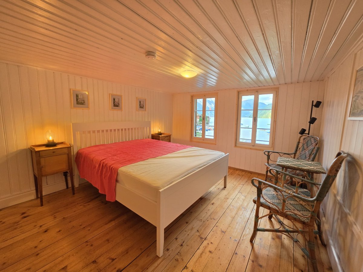 Schlafzimmer mit Seesicht im zweiten Obergeschoss